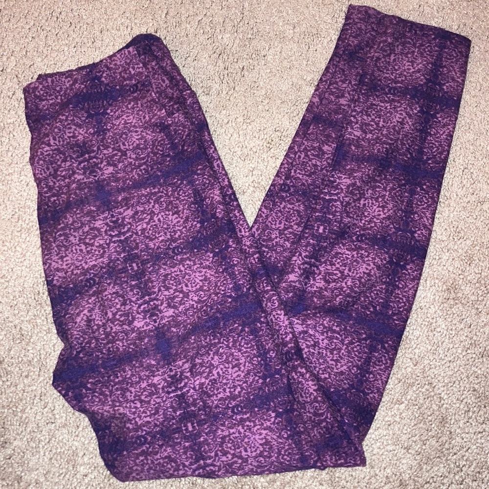 purple leggings